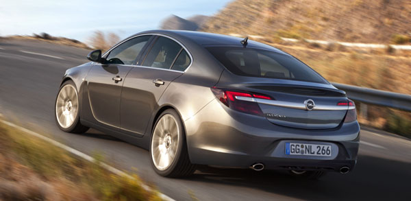 opel-insignia-facelift-rear