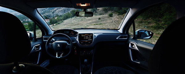 peugeot-2008-interior-1