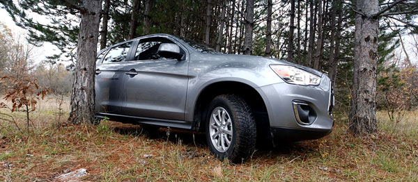 mitsubishi-asx-front-trees