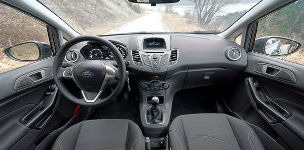 ford-fiesta-interior
