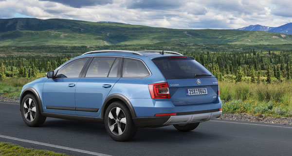 skoda-octavia-scout-rear