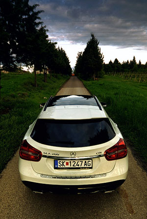 mercedes-benz-gla-rear-road