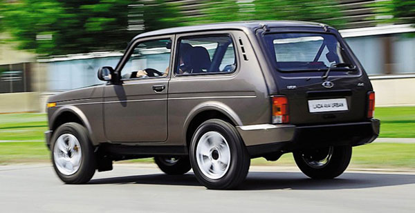 lada-niva-urban-rear