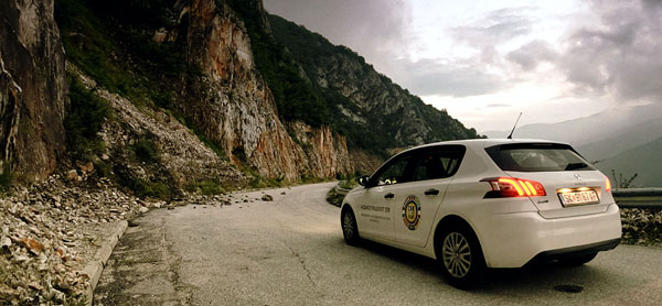 peugeot-308-rear2
