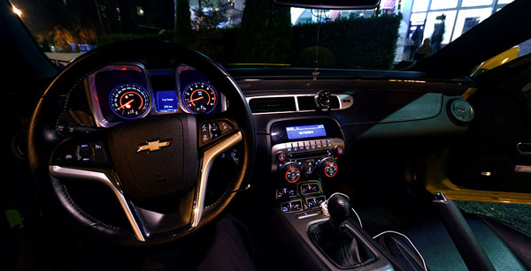 chevrolet-camaro-carclub-interior