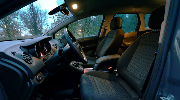 opel-meriva-interior