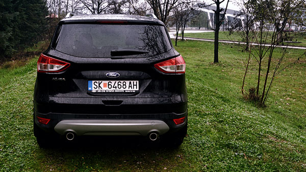 ford-kuga-rear