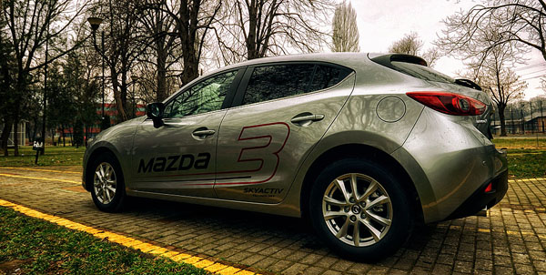 mazda-3-siderear-malikovski-carclub