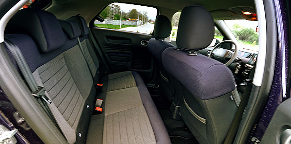 citroen-c4-cactus-interior-rear