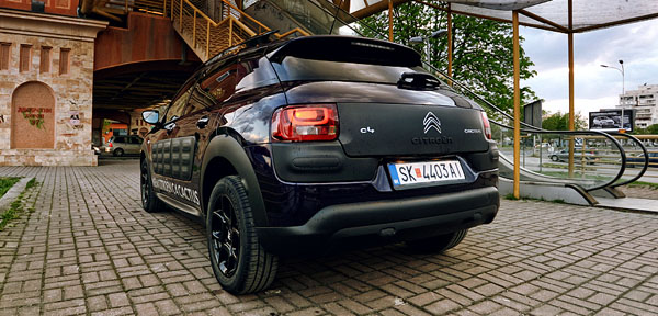 citroen-c4-cactus-rearside2