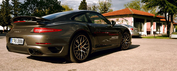 porsche-911-turbo-s-rear