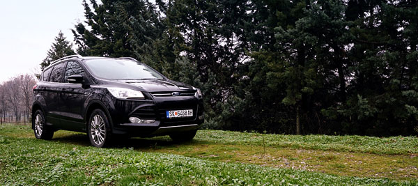 ford-kuga-front-green