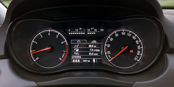opel-corsa-interior-cluster