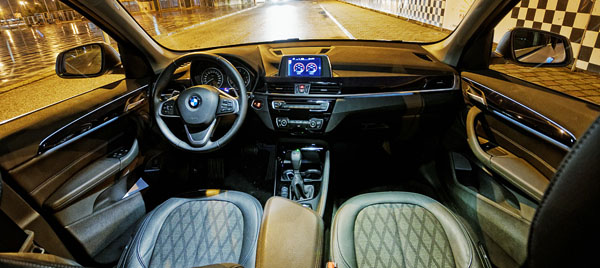 bmw-x1-carclub-interior4