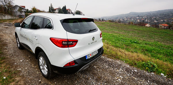 renault-kadjar-carclub-rearside
