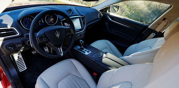 maserati-ghibli-carclub-interior1