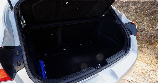 hyundai-i30-carclub-interior3