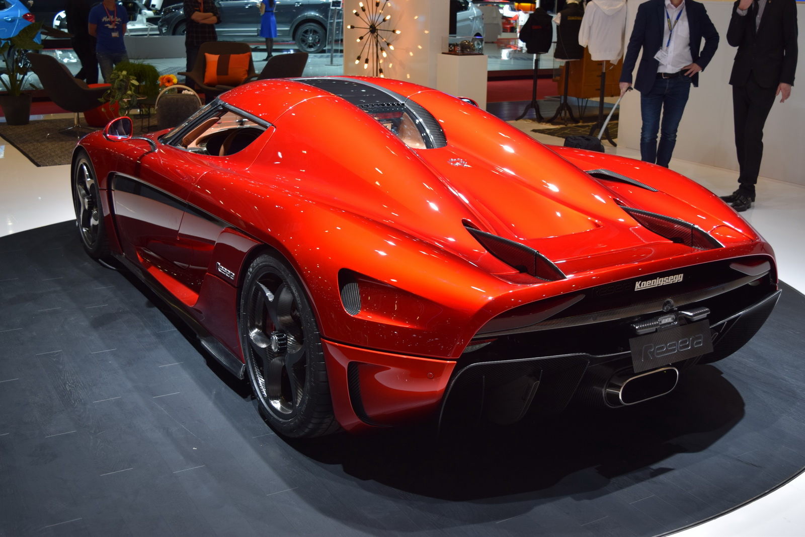 Koenigsegg-Regera-1
