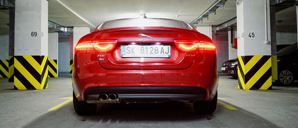 jaguar-xe-carclub-rear-low