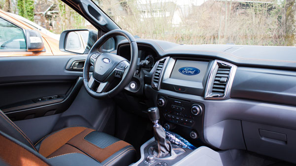 ford-ranger-carclub-interior1