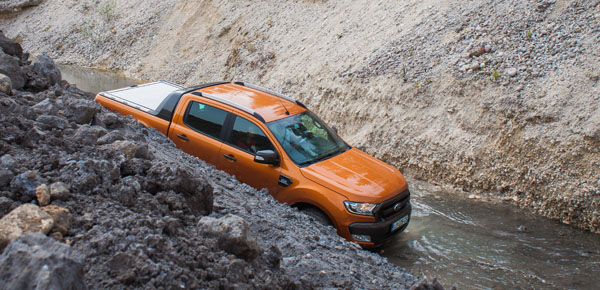 ford-ranger-wildtrak-offroad2