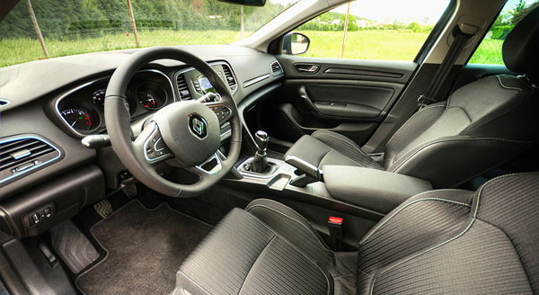 renault-megane-interior-front