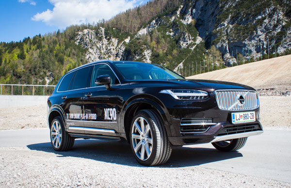 volvo-xc90-t8-hybrid-front