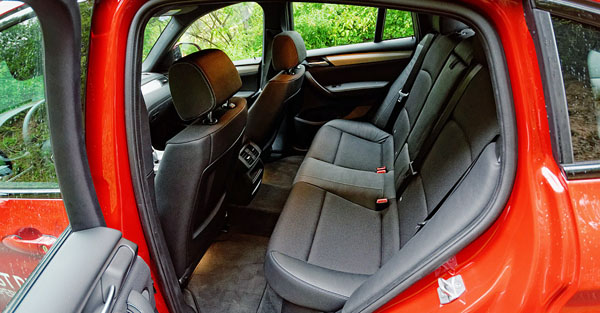 bmw-x4-carclub-interior3