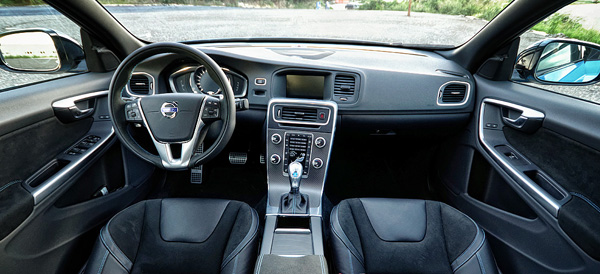 volvo-s60-polestar-carclub-interior3