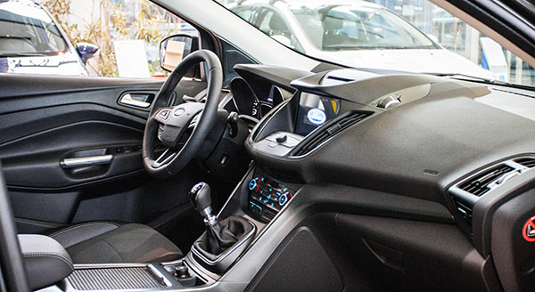 ford-kuga-facelift-skopje-interior