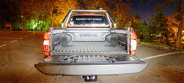 nissan-navara-loadbay