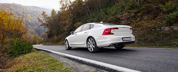 volvo-s90-rear